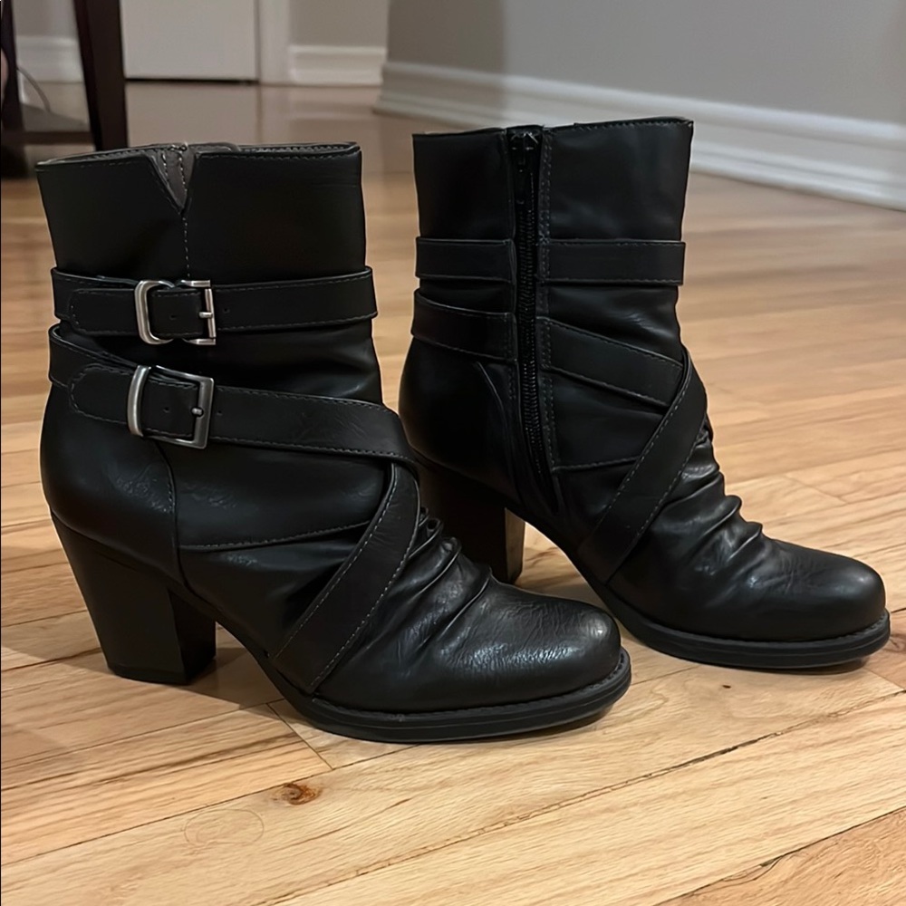 Natural Soul Black Ankle Boots